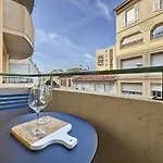 Calme Avec Balcon Proche Du Port De Apartamento